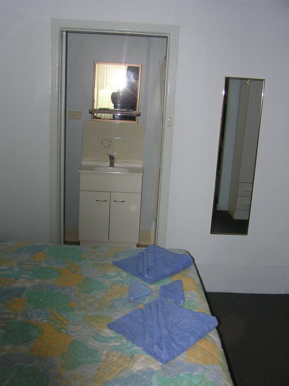 Sapphire Motel Korora Buitenkant foto